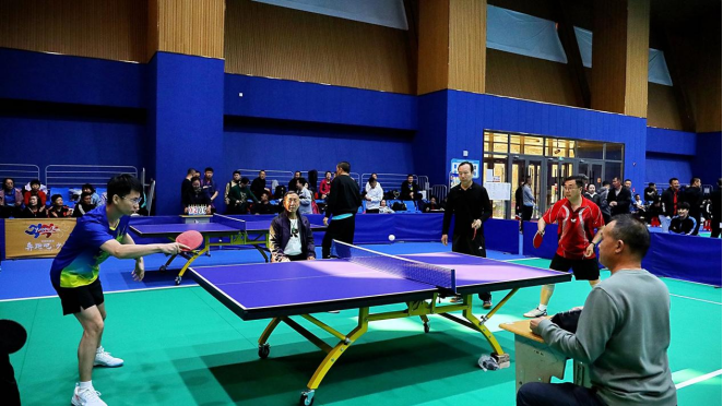 跌宕起伏的 跌宕起伏的