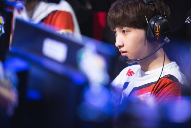 速度放缓 速度放缓